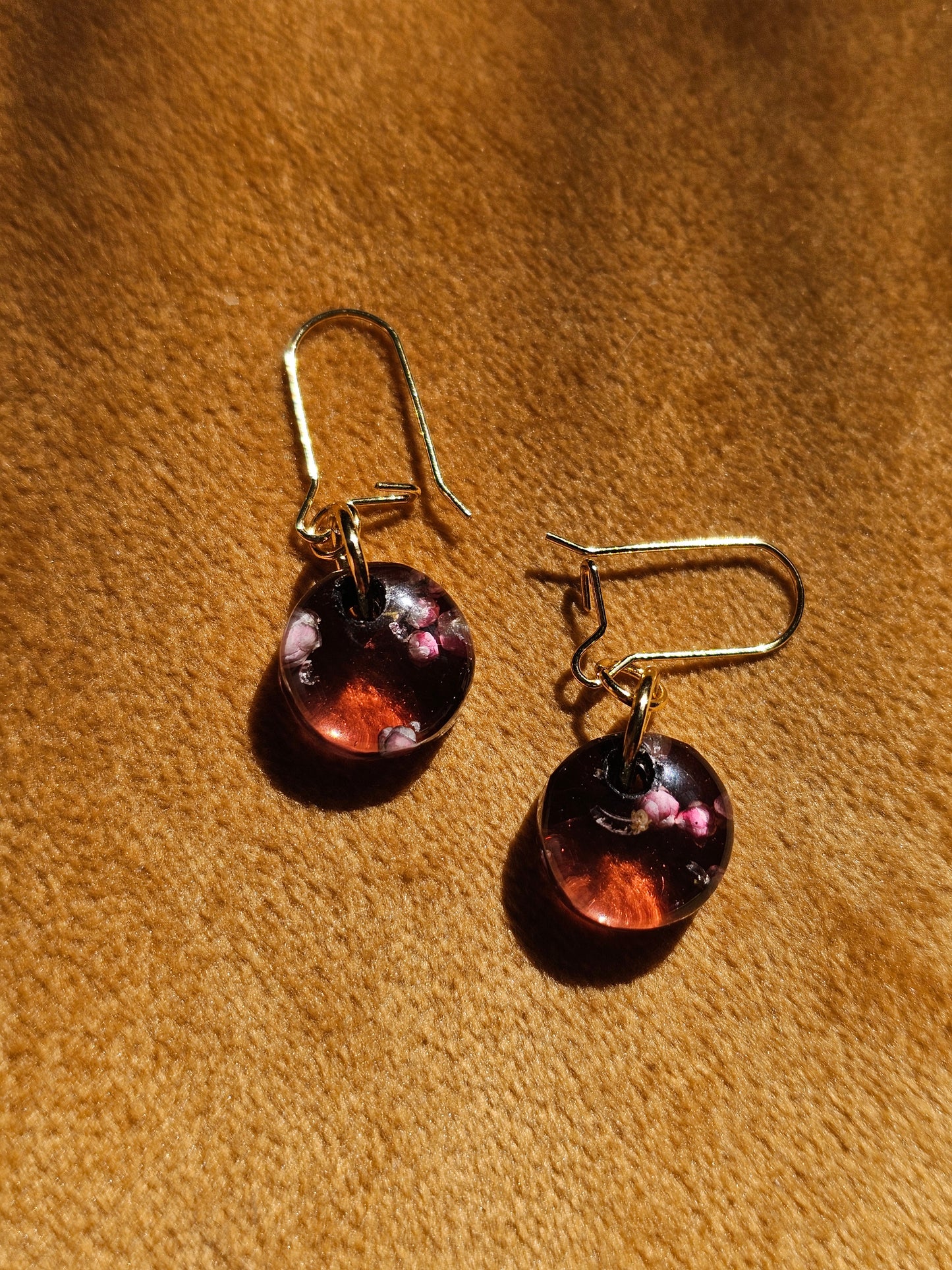 Pink Ozothamnus and forest Heather drops