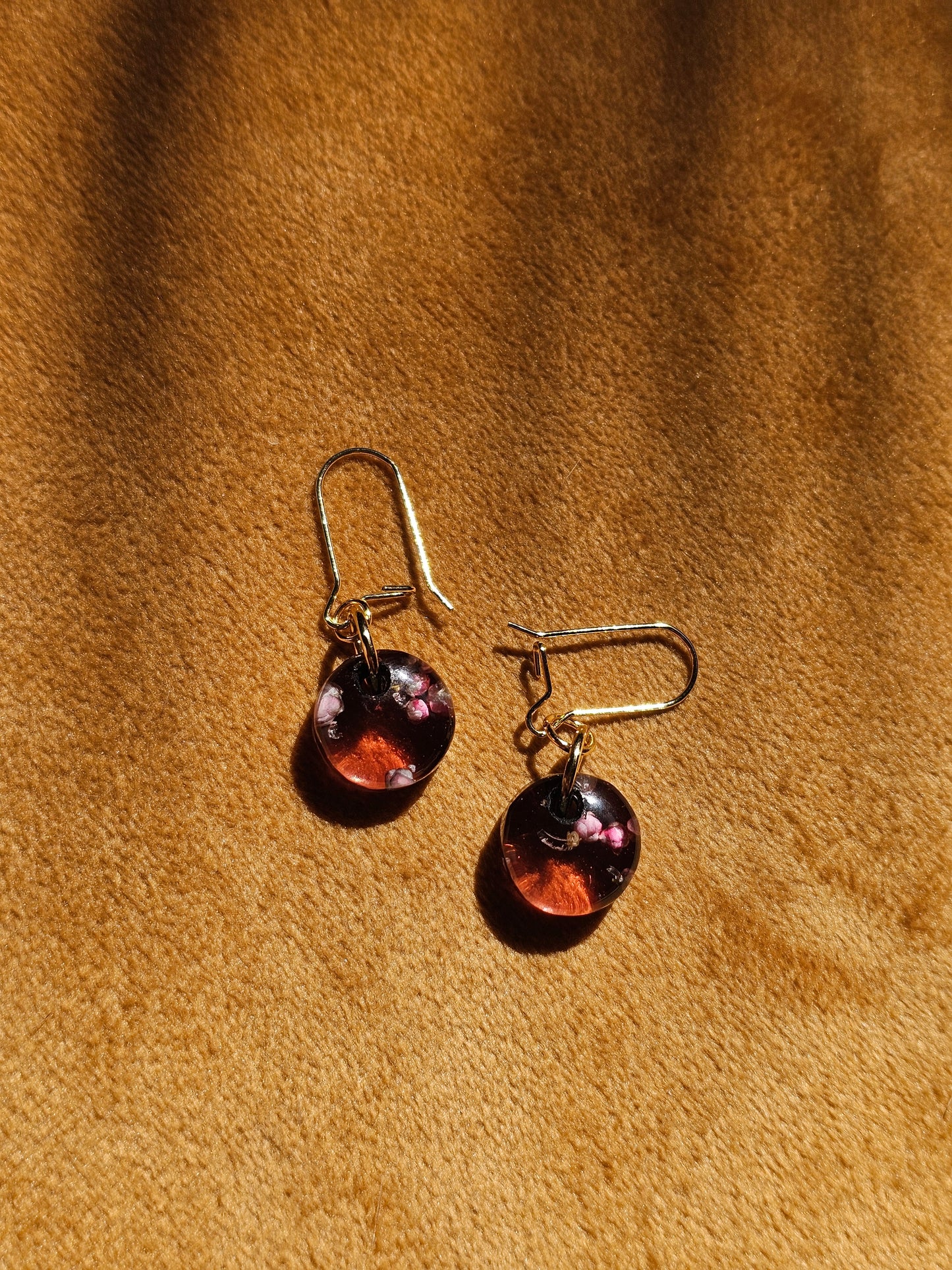 Pink Ozothamnus and forest Heather drops