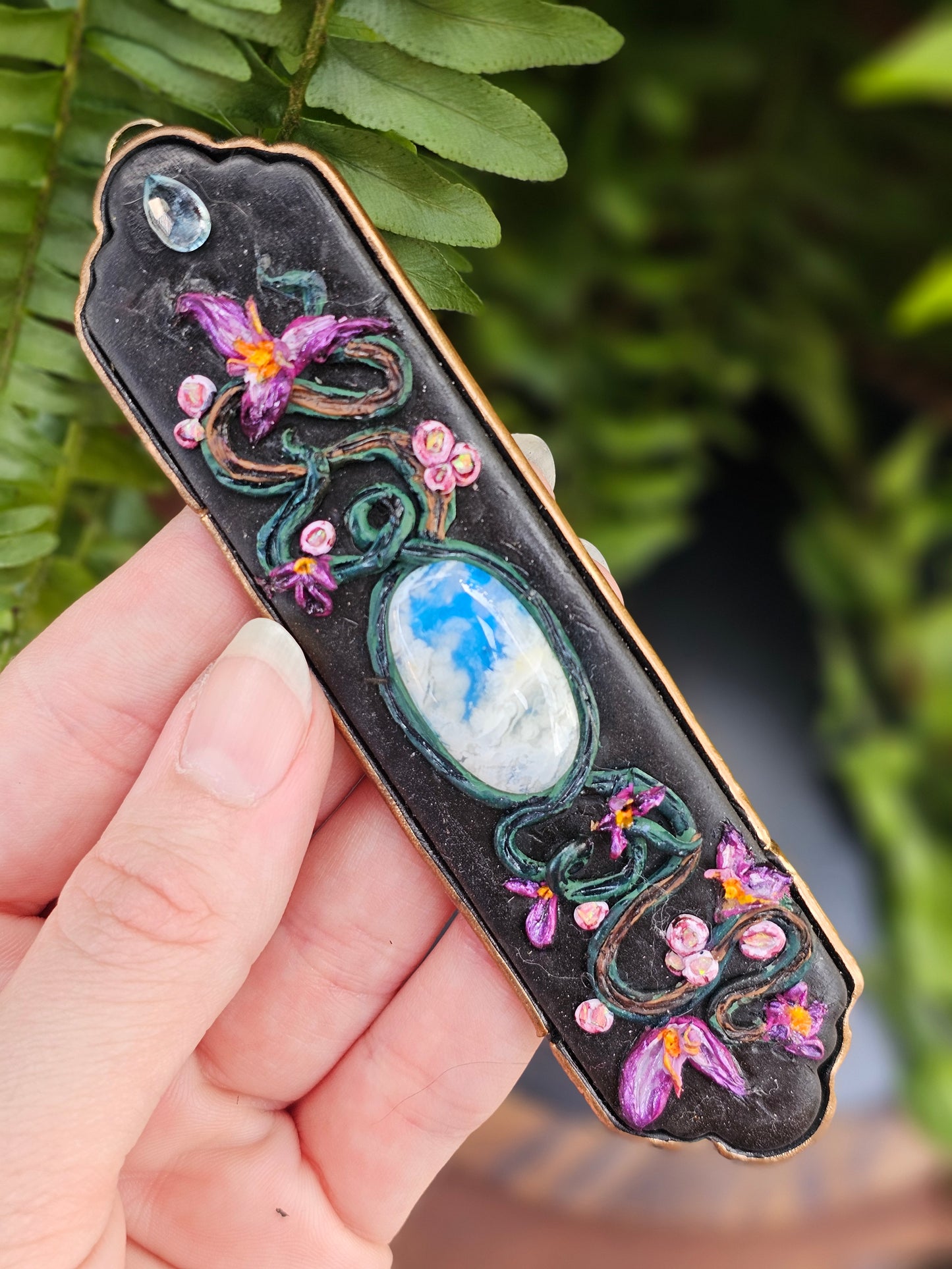 Flora in the clouds Necklace