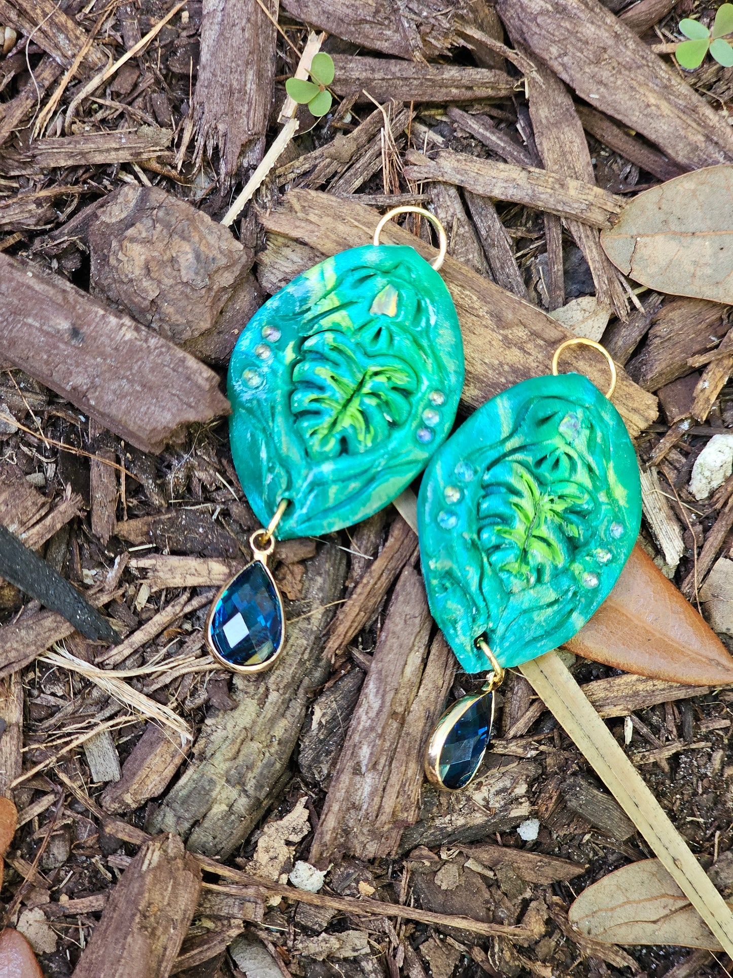 Monstera Dangles