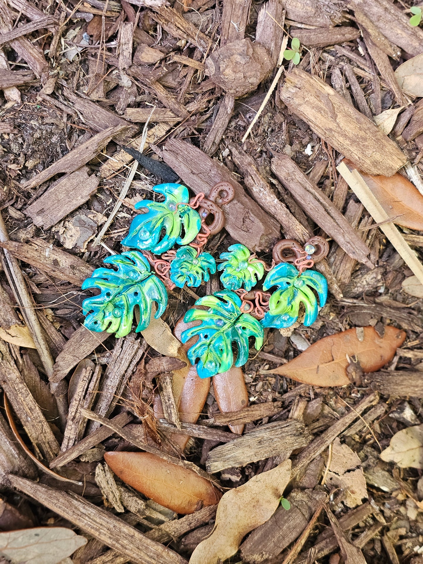 Monstera Dangles