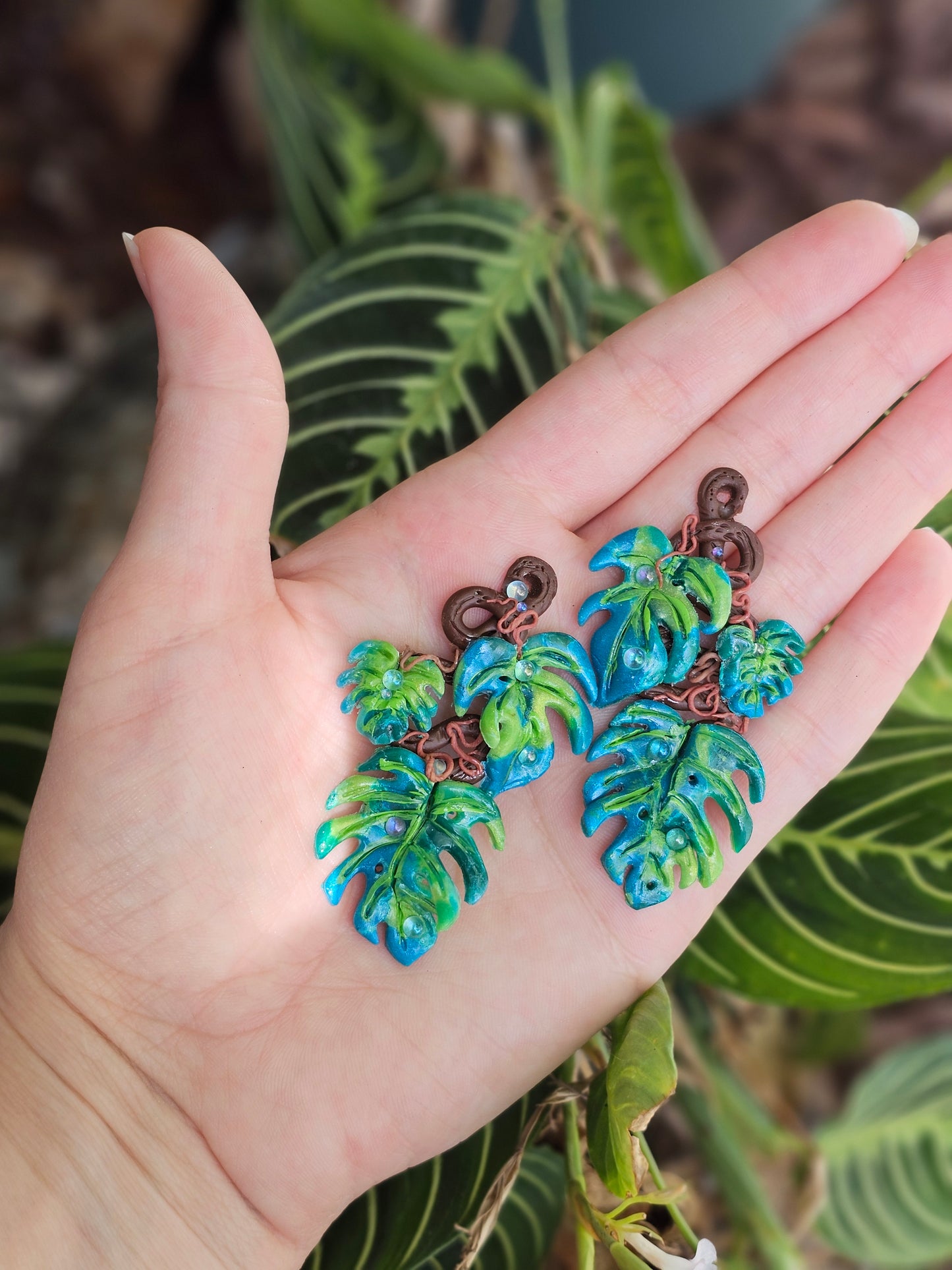 Monstera Dangles