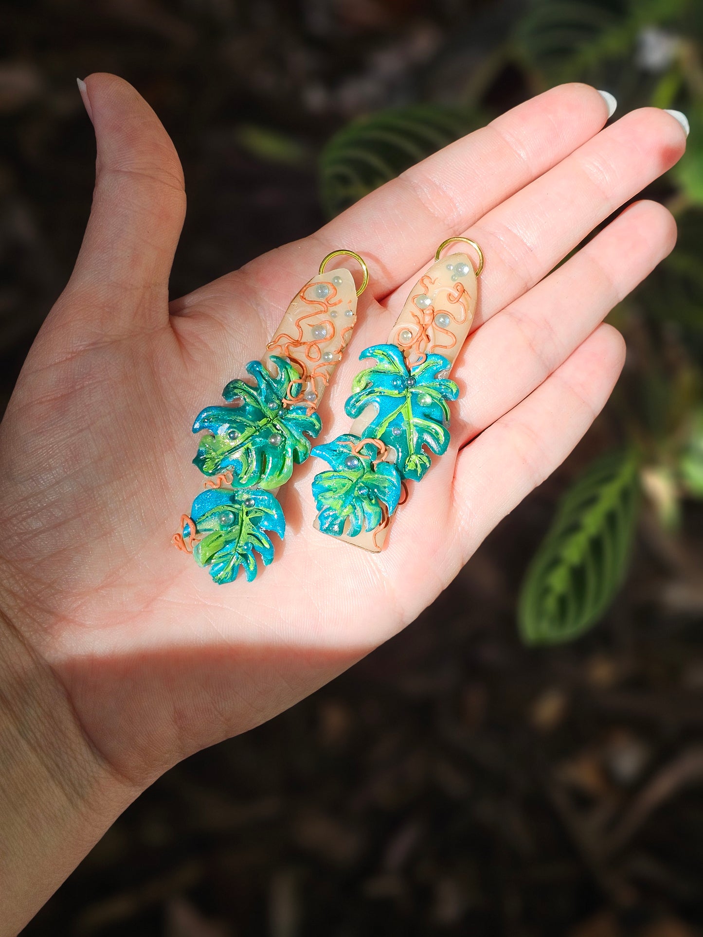 Monstera Dangles