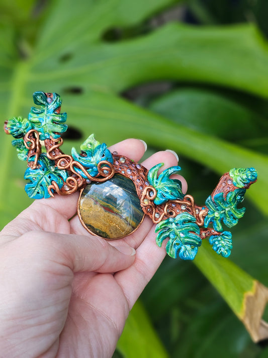 Monstera Necklace
